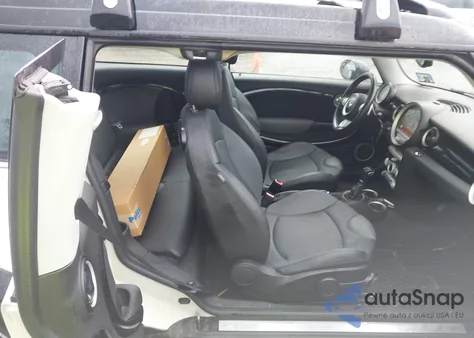 2010 Mini Cooper S Clubman из США, поврежденный, VIN WMWMM3C50ATZ33179